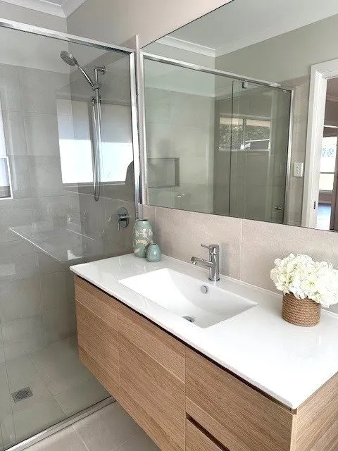 Bathroom (23 Strathallan Terrace, Thrumster)
